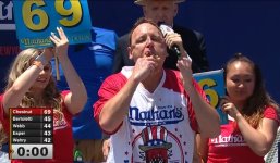 joeychestnut.jpg