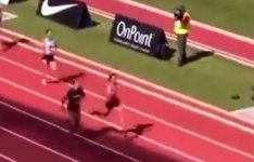 male booed girls 200 meter dash.jpg
