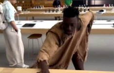 hochul black kids computers.jpg