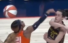 caitlin clark fouled on purpose.jpg
