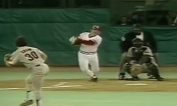 pete rose sets record.jpg