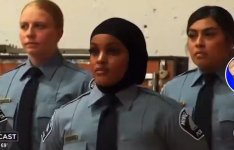 women cops lol.jpg